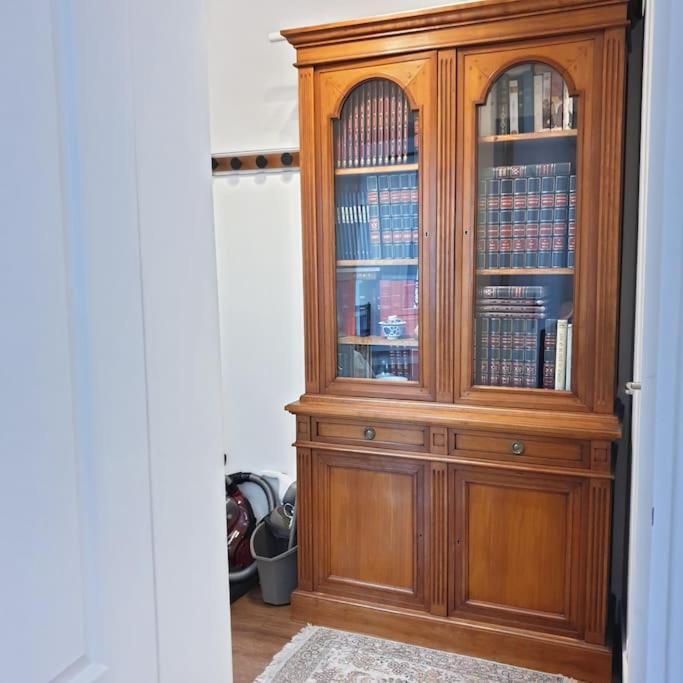 Appartamento Charming & Practical Near Paris Gentilly Esterno foto